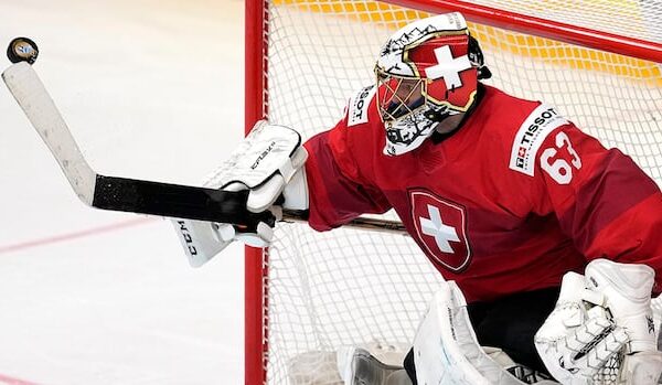 Switzerland hands U.S. its 1st loss in Denmark at men’s hockey worlds